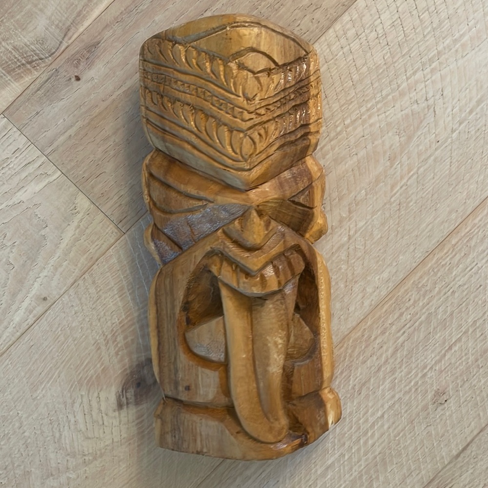 Hawaiian Hand carved Sculpture